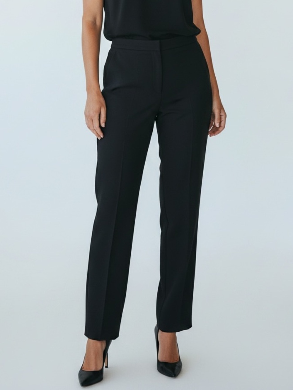 Ann Taylor Black Tapered Ankle Trouser Pants Size 2 Workwear